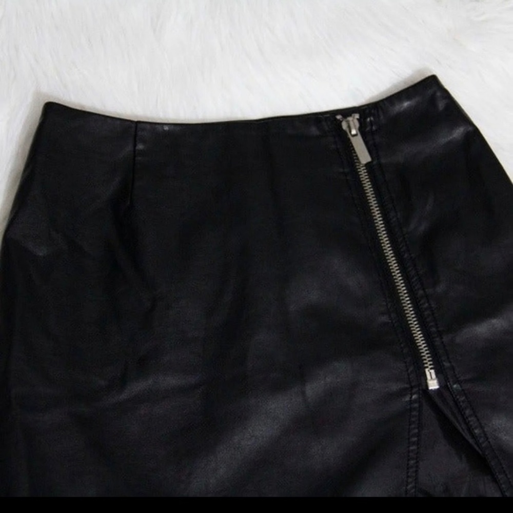Tobi Faux Leather Skirt - Picture 2 of 5